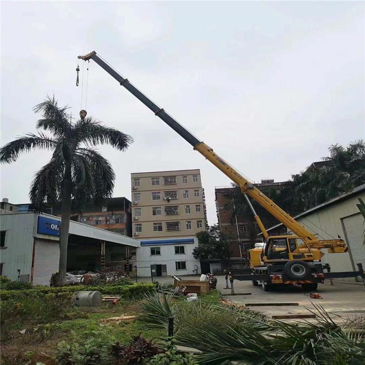 海南12吨吊车出租一天的收费标准是什么