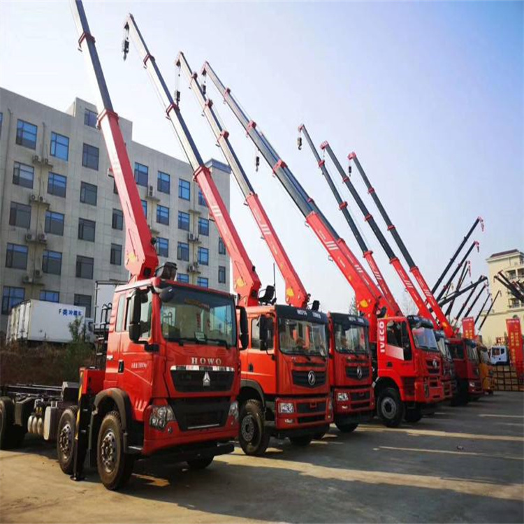 海南租专业吊车电话