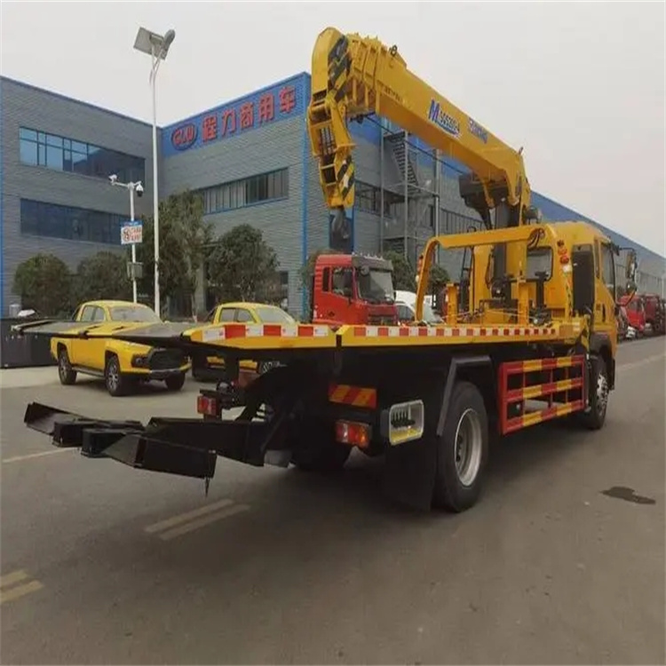 海南附近小随车吊出租电话，轻松解决搬运烦恼