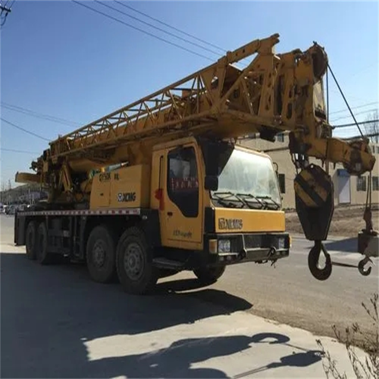 海南哪里有专业吊车出租